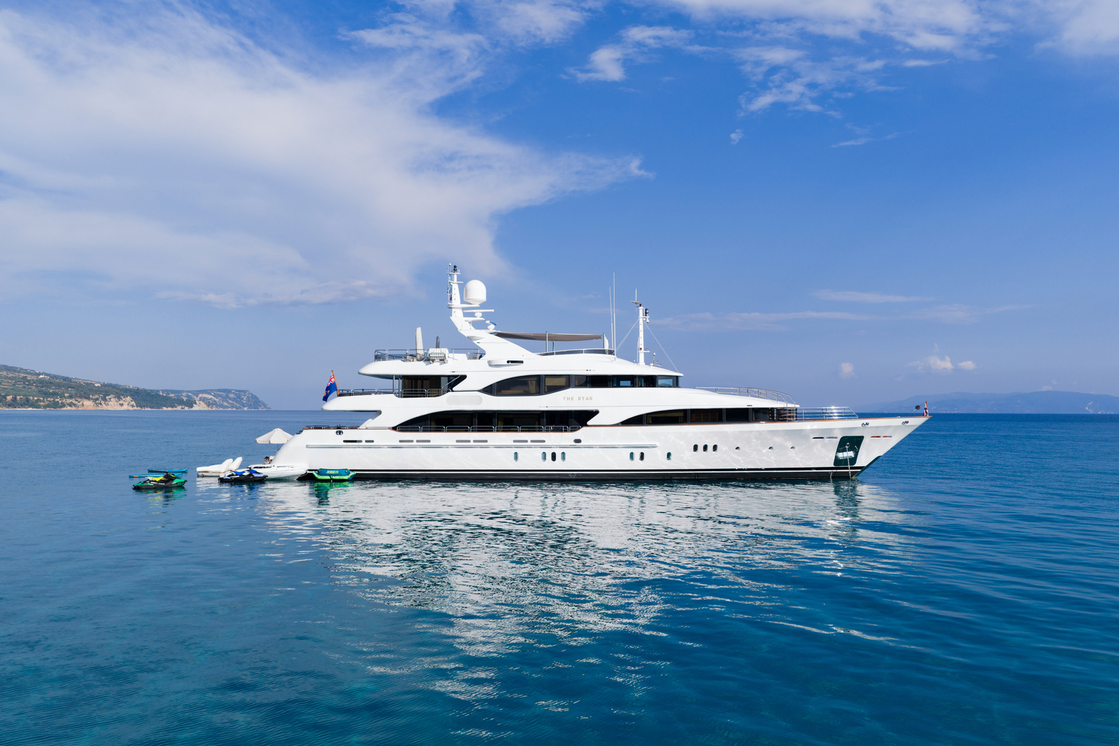 M/Y The Star